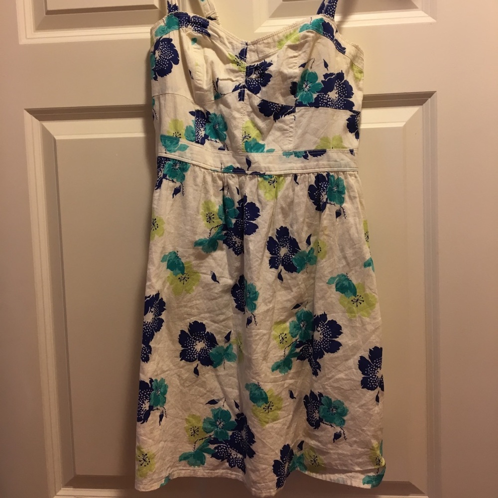 Strapless blue/white floral American Eagle dress